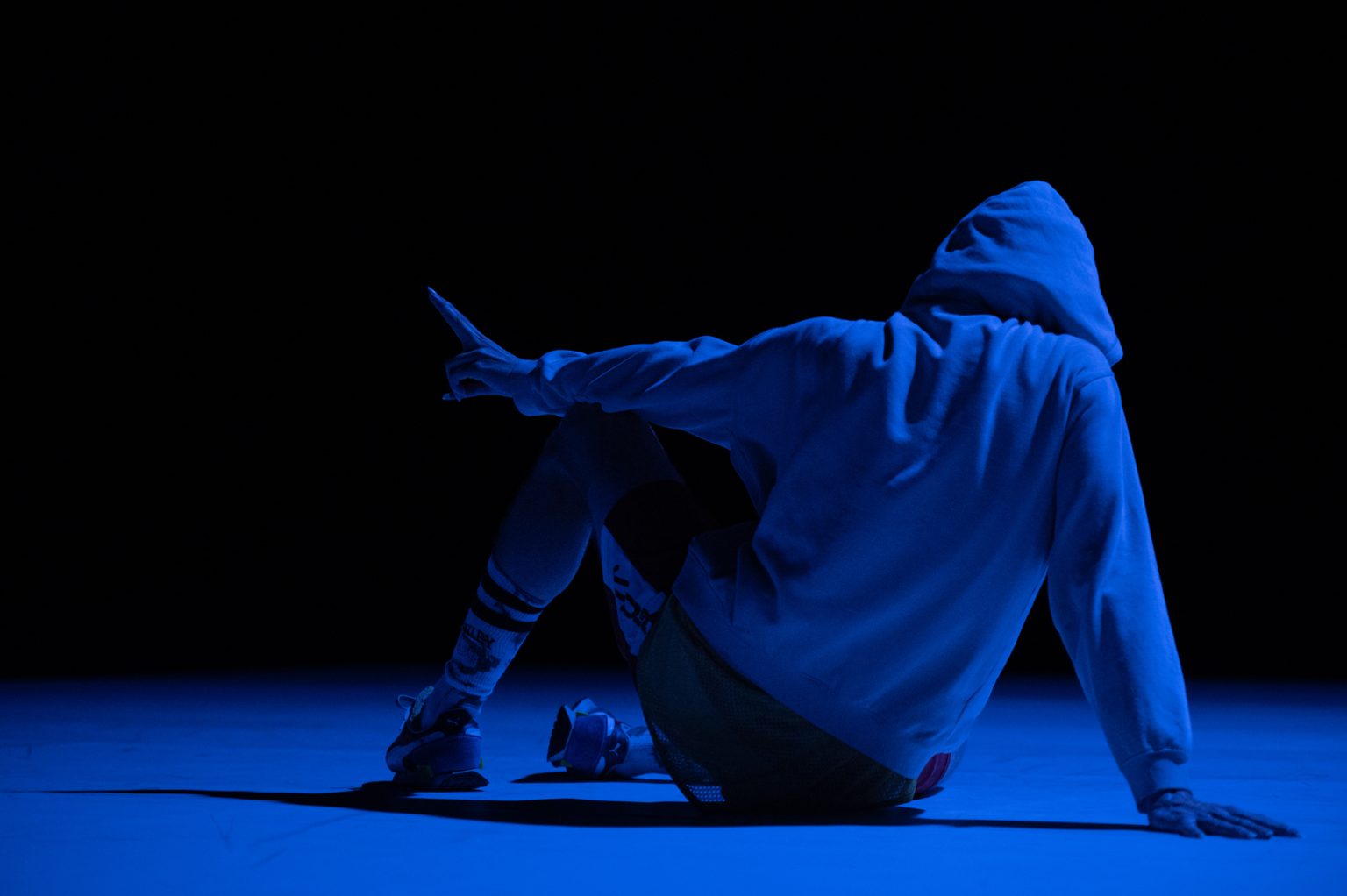 The-Blue-Hour_Benjamin-Kahn_Pierre-Gondard-7 - Sandrine Barrasso